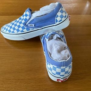 Women’s 10 (Men’s 8.5) Vans “Off the Wall” classic checkerboard slip ons.